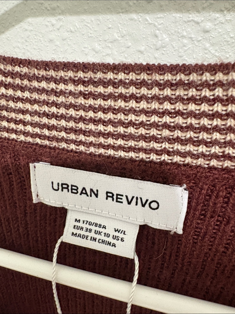 Urban Revivo Brown & Cream Patterned Knit Vest - Picture 2 of 5